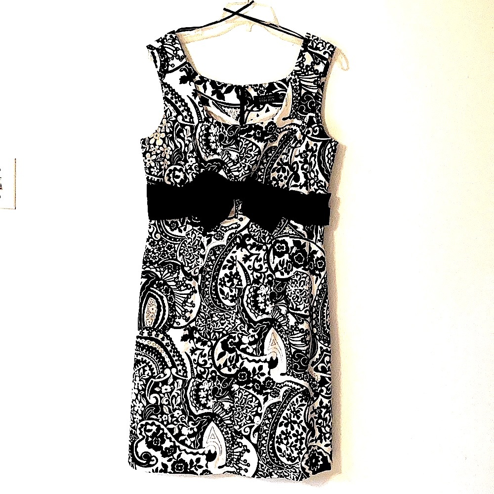 Teri Jon/rickie freeman Black & White Cocktail Dress in Excellent Condit…